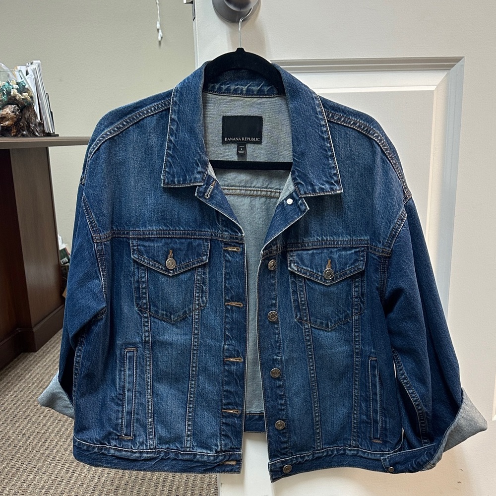 Banana Republic Dark Blue Denim Jacket size Large